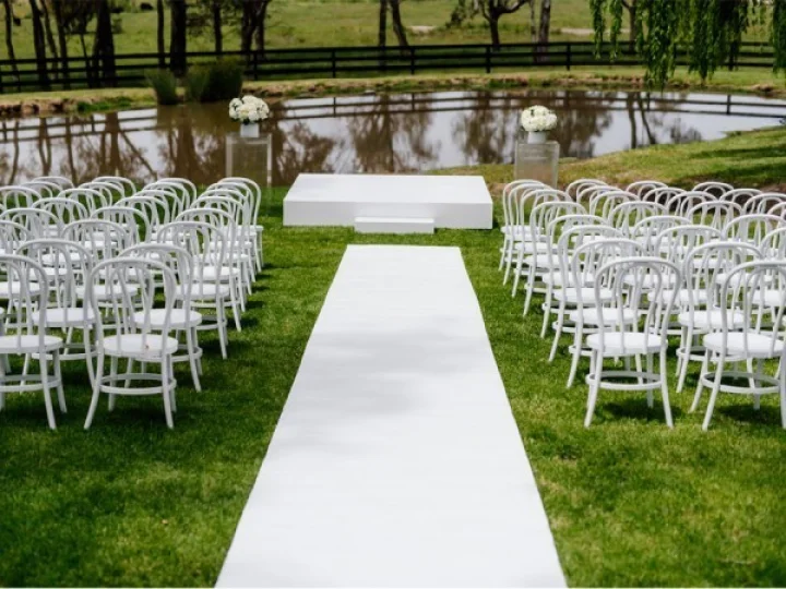Carpet Runner White 1.jpeg