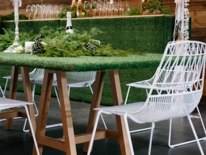 Oregon Grass Dining Table 3.jpeg