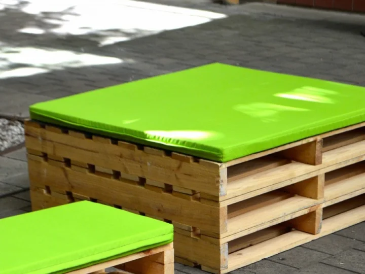 Pallet Square Seat.jpeg